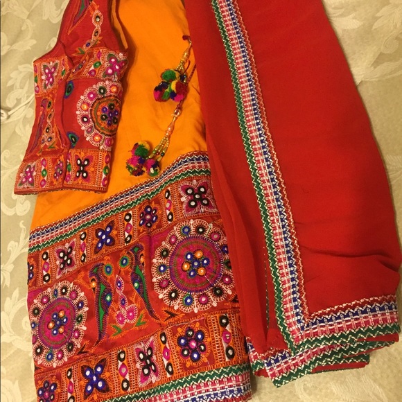 Indian chania choli - Garba wear - Picture 4 of 5